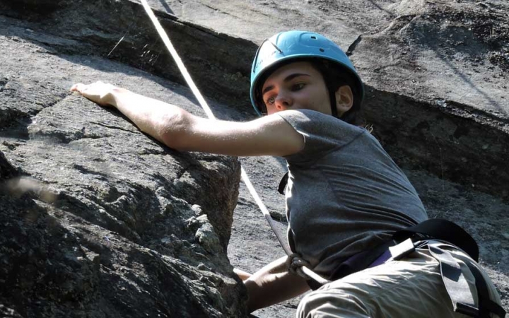 teens learn leadership skills on outdoor course 